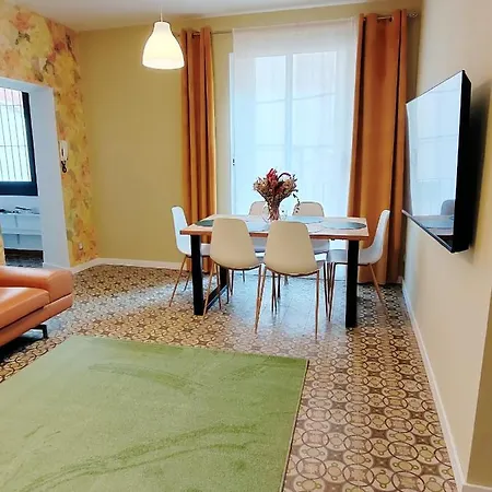 Art Flat In Center 160m To Sea *